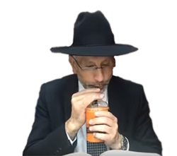 touitou hyunvell juif boit jus rav