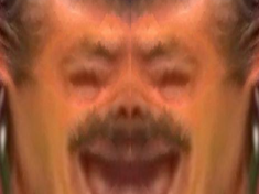 agrandi superzoom deforme aaya eussou rire bougnader risitas zoom miroir monstre