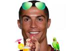 other-sourire-perroquet-cr7-boire-cocktail-relax-tranquil-vacance-cristiano-ronaldo-detente