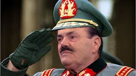 pinochet-chili-dictateur-militaire-risitas-uniforme-helicoptere