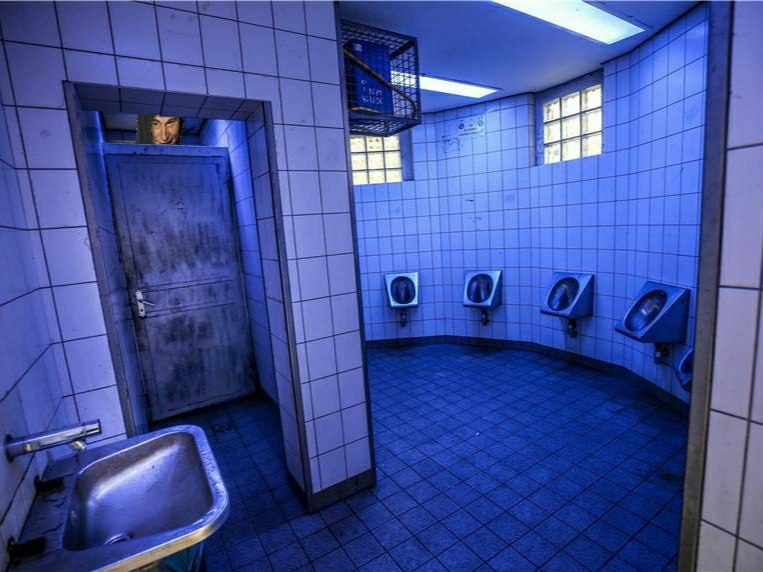 sale sombre minuit jesus risitas