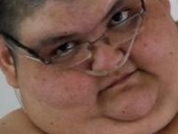 gros yeux serieux regard jvc