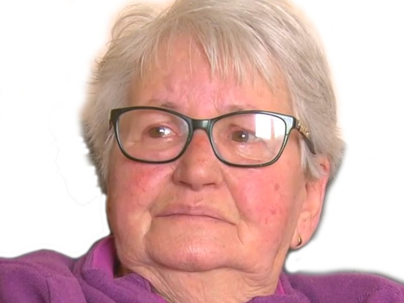 premier regard vieille