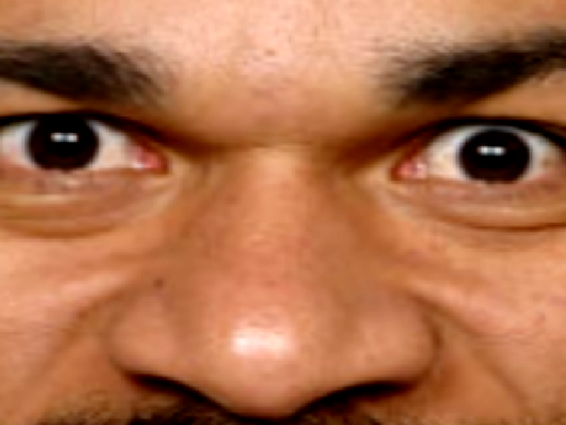 regard sourire dieudonne zoom stratosphere