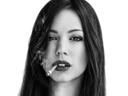 fume fille cigarette