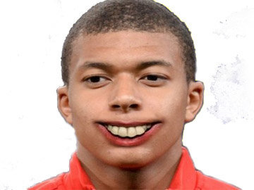 dents bouche mbappe football
