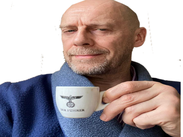 sourire tasse chauve soral