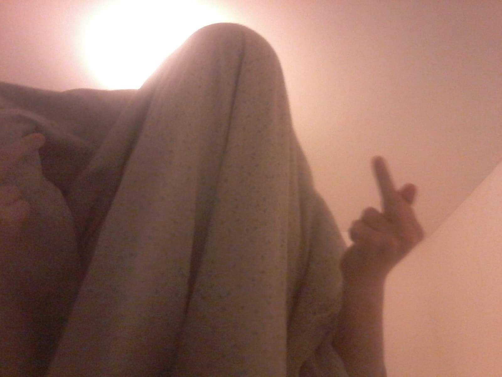 clasheur 2 dhonneur doigt shak