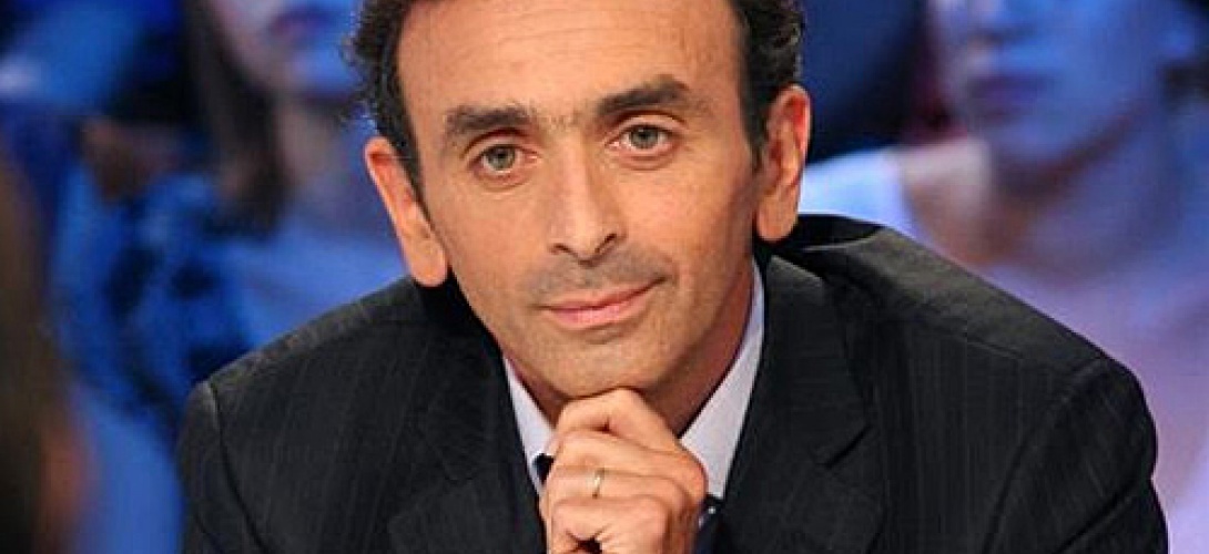 risitas drole zemmour main