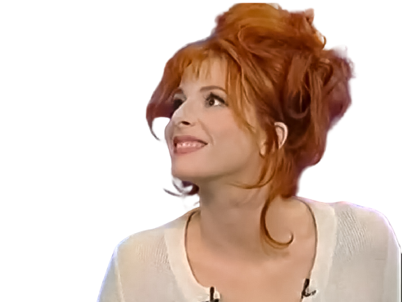 mignonne joyeuse sourire farmer radieuse mylene contente heureuse observe regarde