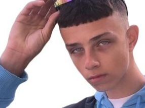 eboy garcon icon yellowed pear yeslife zoom paddington instagram aesthetic boy risitas