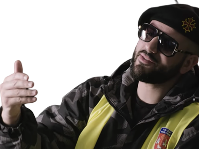 explique risitas droite papacito