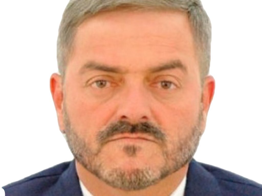 barbe de ronaldo risitas male bg coiffure la sosie issou faceapp beau alpha undercut gosse paz