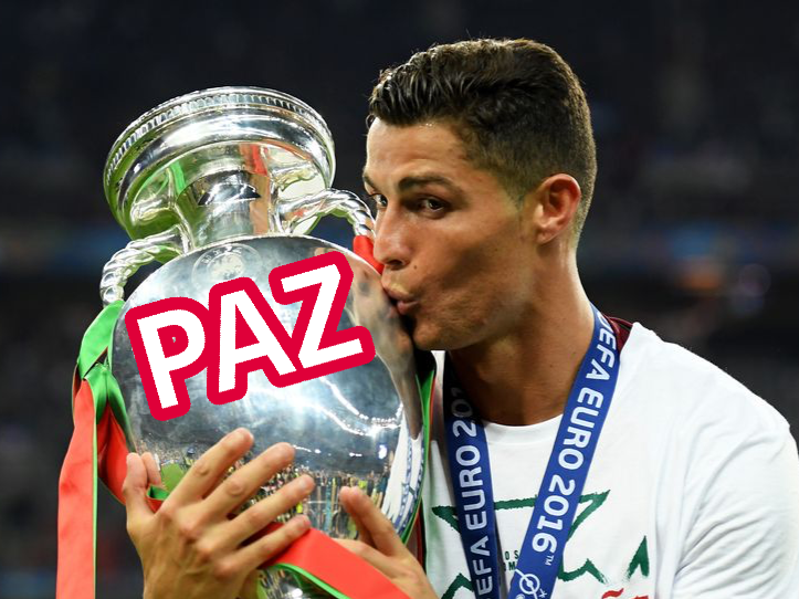 ent paz ronaldo sah trophee football risitas cristiano cr7 coupe
