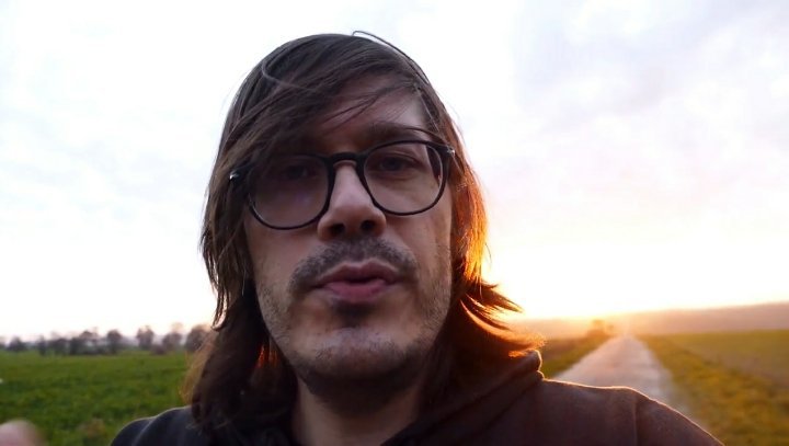 film dans 29 poser pianitza dehors chambre novembre la 420 le