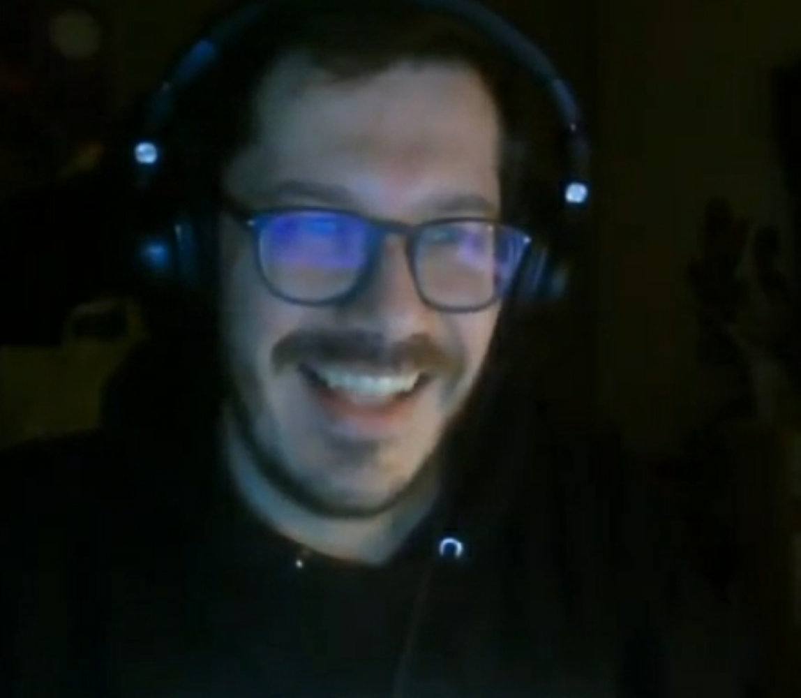 content pianitza risitas heureux