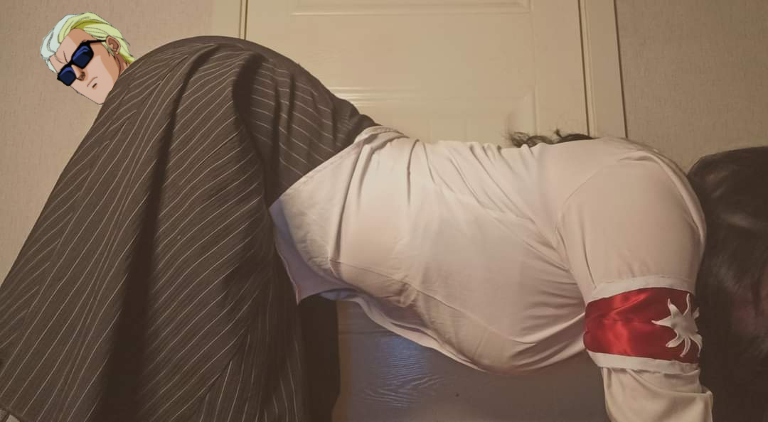 cul eren manga cosplay albanais snk yeager alba paradis titan attaque accouche fesse fanboy pieck other