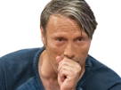 wtf-provoque-main-provoquer-poing-mads-other-choc-malaise-tousse-mikkelsen