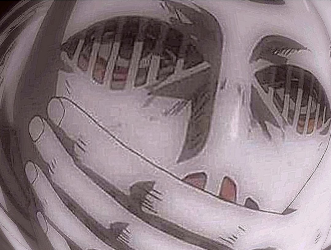 main paz marteau titan qlf kikoojap ent oups snk