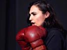 woman-gal-anglaise-boxe-femme-actrice-wonder-gadot-other-sexy-sport-boxing