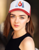 maisie-stark-arya-risitas-casquette-m6u-williams