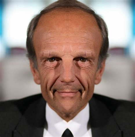 symetrique risitas marc menant