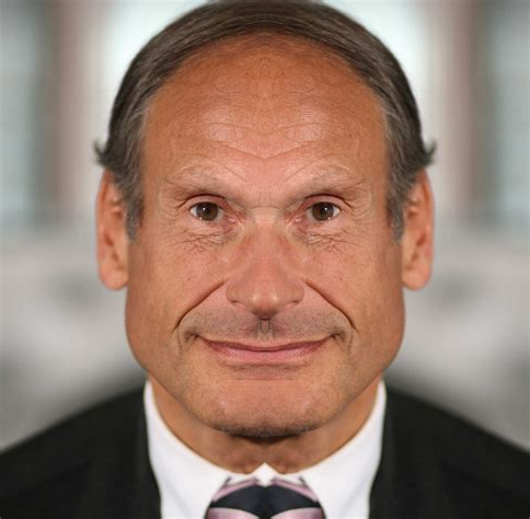 marc risitas symetrique menant