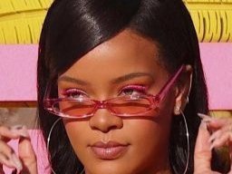 waw rose lunettes rihanna reluque matte