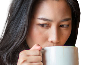 asiatique tasse boit drink regard