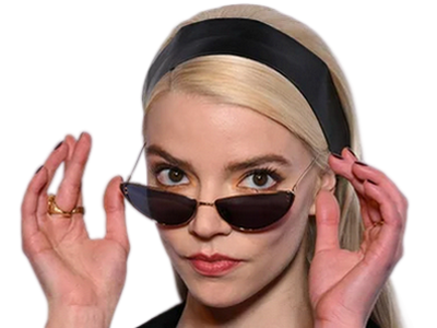 anya taylor joy lunettes glasses paris dior fashion week spy blonde