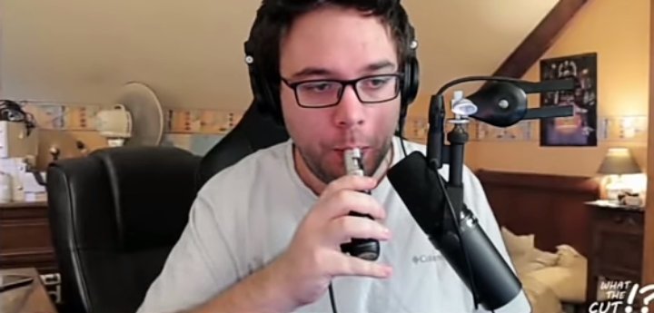 antoine daniel fume cigarette electronique decor what the cut wtc 10 ans