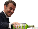 macron-ricard-verre-sert-alcool-vin-beauf-anis-sud-om-provence-sourire-bourre-pastis
