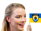 anya-taylor-joy-drapeau-flag-genial-bataillon-azov-zelensky-guerre-ukraine-russie-slava-ukraini-blonde