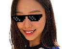 go-min-si-coreenne-actrice-gif-lunettes-eco-brillance-sourire