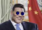 xi-jinping-chad-chine-lunettes-bleues-elton-rire-2022