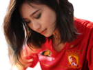 guangzhou-evergrande-foot-football-chine-championnat-chinois-supportrice-femme-asiatique-asie-chinoise