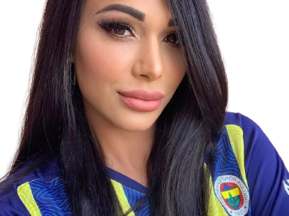 fenerbahce foot football turquie championnat turc fan supportrice istanbul femme asie europe