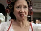 colere-madre-daronne-mere-cigarette-fight-bigoudi-coiffure-chinoise-kungfu-karate