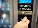 machine-distributeur-piece-boucle-temporelle-zinzin-le-debat-continue-pour-autant-infini-sans-fin