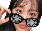 chuu-loona-kpop-qlc-nekoshinoa-lunette-soleil-sunglass-sunglasses-noir-blacksun-black-sun