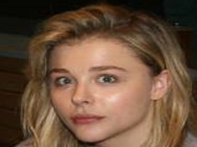 chloe grace moretz surprise surpris bar restaurant 4chan reddit