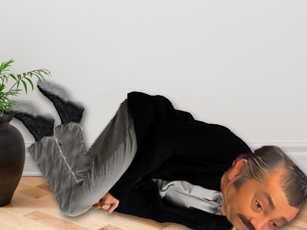 idiot assis malaise pls recherche emploi salle attente tombe chute par terre sol glisse glissade