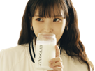 iu-qlc-kpop-iuu-nekoshinoa-bois-sip-lait-verre-tasse-drink-milk