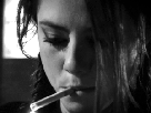 kaya-scodelario-smoke-actrice-fume-cigarette-fumee