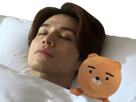 lee-dong-wook-qlc-kpop-kdrama-dort-sleep-endormi-lit-oreiller-doudou-peluche-fatigue-sieste