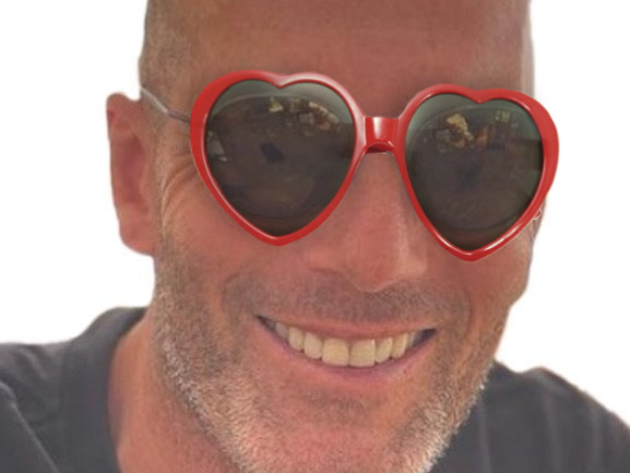 zidane zinedine zizou foot lunettes coeur sourire dents heureux qlf