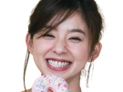 aya-asahina-japonaise-actrice-donut-sourire-rire