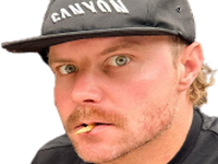 valtteri bottas ferrarix alfa romeo casquette etonne etonnement formule f1