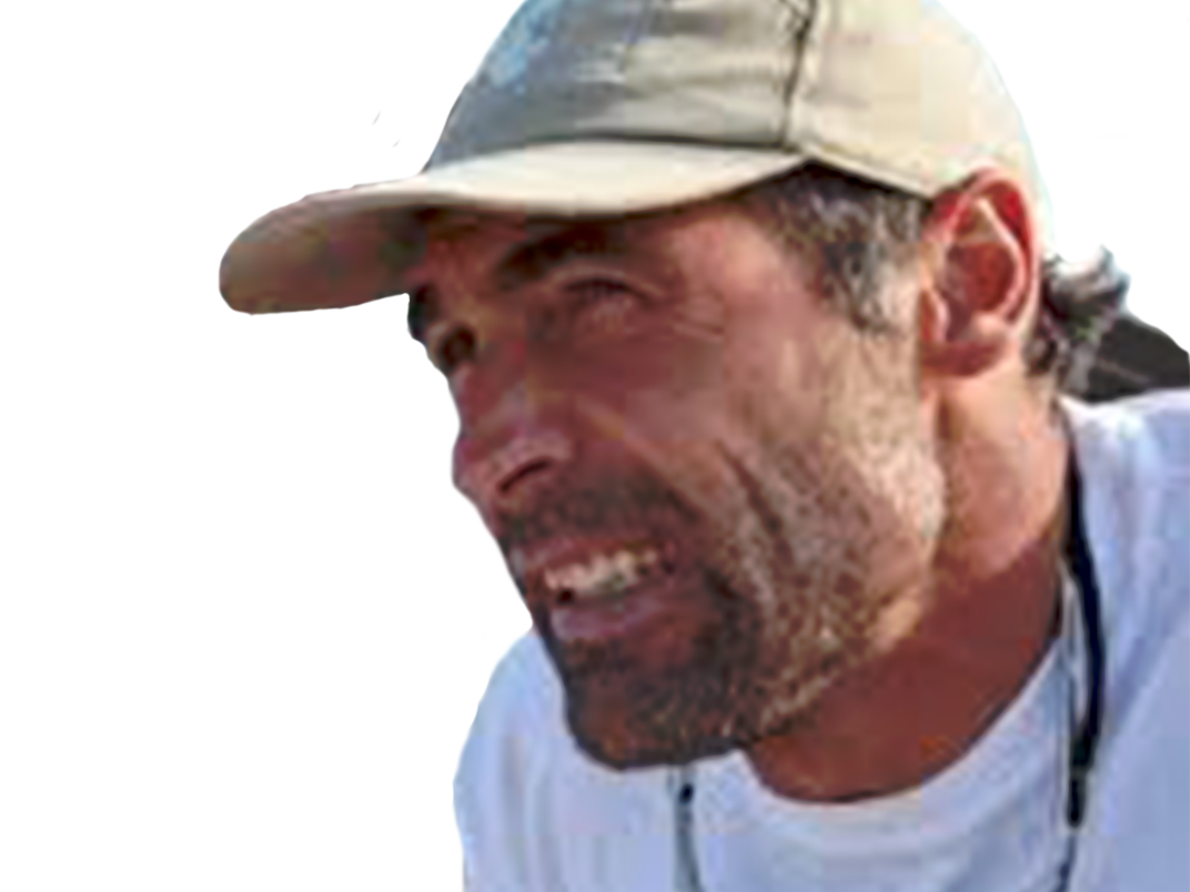 fort other horn male issou mike ours alpha homme survie