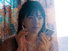 park-gyu-young-telephone-portable-cigarette-actrice-coreenne-gif